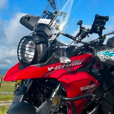TSUMUGI_VST250's profile picture. 23歳多趣味、乗ってるバイクはVストローム250とGSXｰR125、スーパーカブ110です。キャンプ、旅、バイク、カメラ初心者🔰です。アニメ好きです。ぼっちなので近場の方が居られたら誘ってください( ；꒳ ； )無言フォロー失礼しますm(*_ _)m