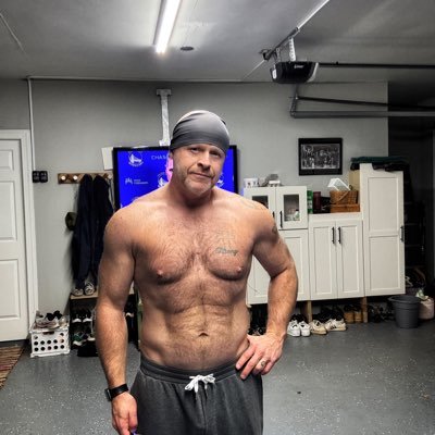 Made in Detroit. designer, sales, leader . Sports, wwe fan #health #fitness enjoy life, we only get 1
