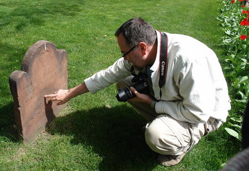 Funerairtje's profile picture. Begaan met funeraire cultuur in Nederland en Nederlandse funeraire cultuur elders in de wereld, zowel professioneel als in m'n vrije tijd. Tweets door Leon Bok.