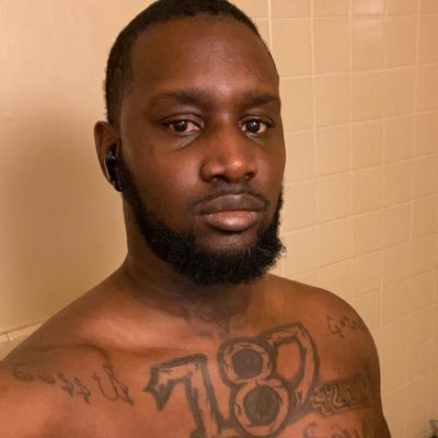 I’m a 37 year old Nympho who love to have sex I eat pussy and ass very well and I have a “BIG💪🏿🍆D*CK “ and I know how to use it very well.