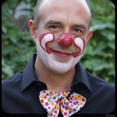 ClownHellsB's profile picture. Doing the opposite of @HellsBellsBBS in Roadhouse on @Blackboxstocks. Easiest way to make real money! X’S ARE OPINIONS.