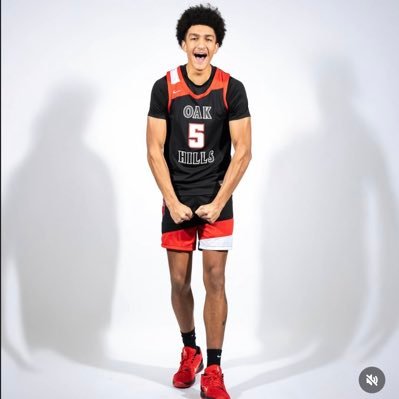 Athlete oak hills high school C/O 25’ 🏀 6’6 205 lbs SG/PF:513-692-0564