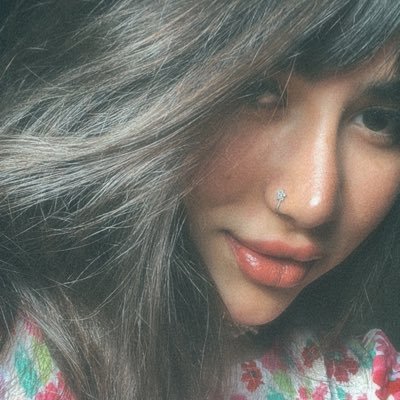 theasall_'s profile picture. در چشمانی درست تو تبدیل به اثر هنری خواهی شد.