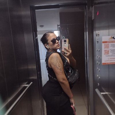 Forrita87's profile picture. ✨ corazón que brilla no juna giladas ✨
cayendo, aprendiendo y luchando 💚💜
con lxs amigxs y el vino ♡
Licenci-Hada 💖🧚🏼‍♀️✨
.
.
TU ARMA ES TU MENTE 🤘🏽