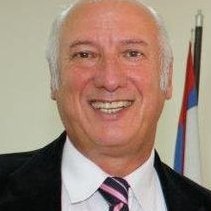 Una vida de trabajo, dignidad y respeto, democracia como sistema, tolerancia como virtud, Libertad del hombre para el hombre y por el hombre #BATLLISTA LIBERAL