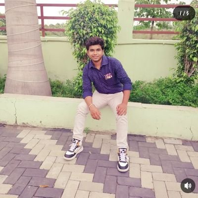 pranav_kharkar's profile picture. Me