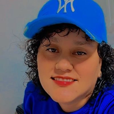 pollyzitaa's profile picture. 