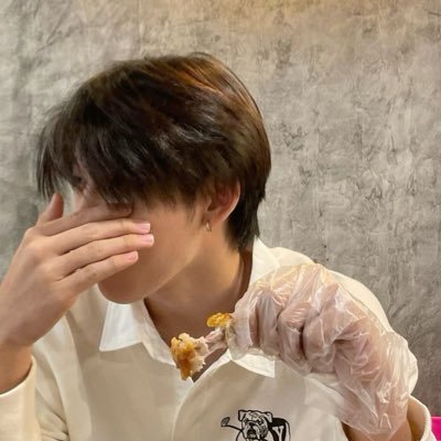 kippikk's profile picture. ┐( ˘ᵕ˘ )┌ 💨 . 🧠 sao y is good