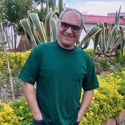 امشبی را که در انیم غنیمت شمرید
شاید ای جان نباشیم به فردای دگر
تاجی 💙
عاشق سن خوزه 😀 ..
دوستتون دارم 💙💙💙