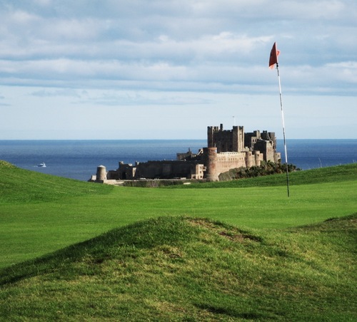 The most scenic golf club in UK - Bamburgh Castle