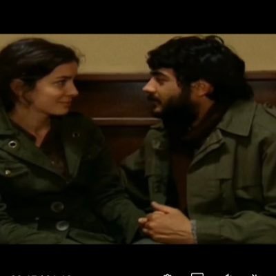 overthinkerbelt's profile picture. white rabbit♟️