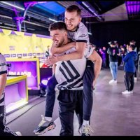 ilmi1x (@_ilm1z) 's Twitter Profile