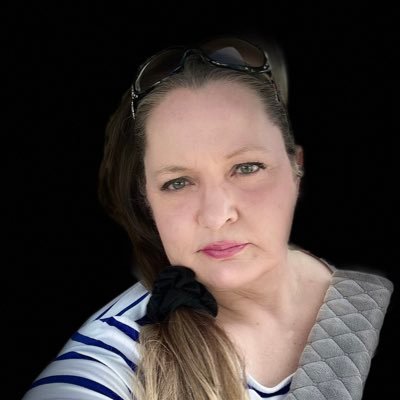 stumm_emma's profile picture. A vibrant daughter and sister, a nurturing mother, a fun-loving aunt, and a proud American who embodies her country's values with every step!