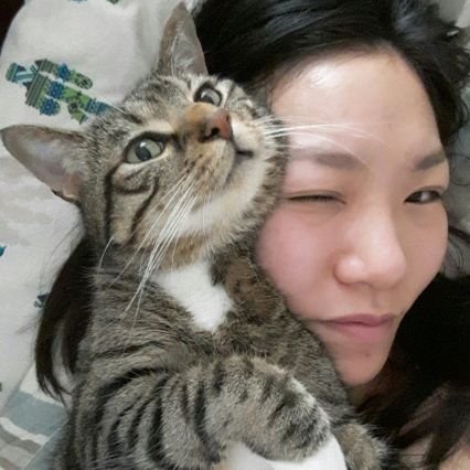professional cat lady, sociologist (MA, PhD), adjunct lecturer at SUNY & watercolor painter | https://t.co/ljGWlnET2q