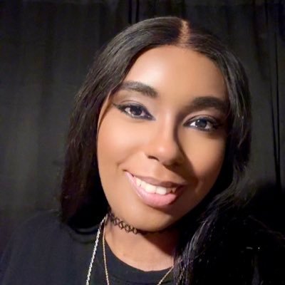 Angie 🏳️‍🌈🩷💜💙 Profile