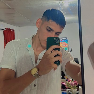 isaias1206's profile picture. 