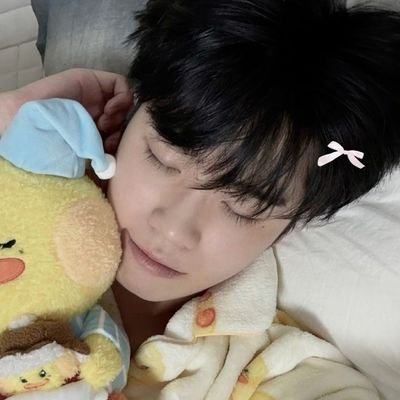 ☆ ‧₊˚ ¡ #ZB1_BND_RIIZE fan account! ✉️
- you are my beautiful sunshine ✰𝒚𝒖𝒋𝒊𝒏,𝒘𝒐𝒐𝒏𝒉𝒂𝒌
ig:littleyujin_