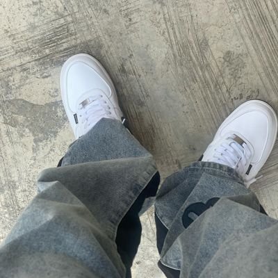 AnishereOlatun1's profile picture. yes,we rise by lifting others!✊