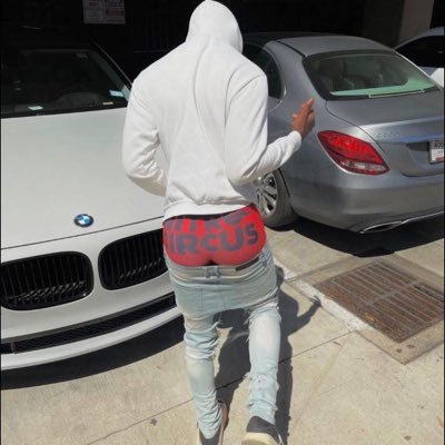 itshimjustin_'s profile picture. 
