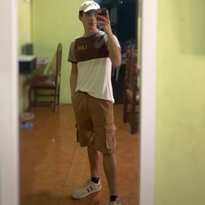 juanpi_r02's profile picture. 𝗶𝗻𝘁𝗼 𝗽𝗼𝗽 𝗺𝘂𝘀𝗶𝗰, 𝙘𝙤𝙛𝙛𝙚𝙚 & 𝙘𝙖𝙩𝙨 •