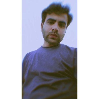 Movie enthusiast 🎬 | Nature lover 🌿 | Mountain explorer ⛰️ | Social media addict 📱