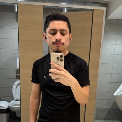 rv_j0shua's profile picture. 