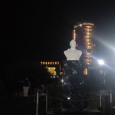 eduardo1oso's profile picture. Close your eyes.and open your Mind. MAKE SOME NOISE.