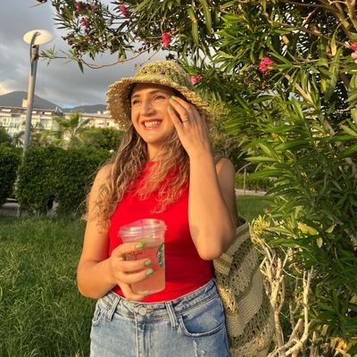 trend örgüleri seven biri
sipariş üzerine örüyorum
Bilgi için Dm den ulaşabilirsiniz 🧶🥰