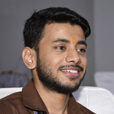 Pradumya28's profile picture. Social Media Expert.