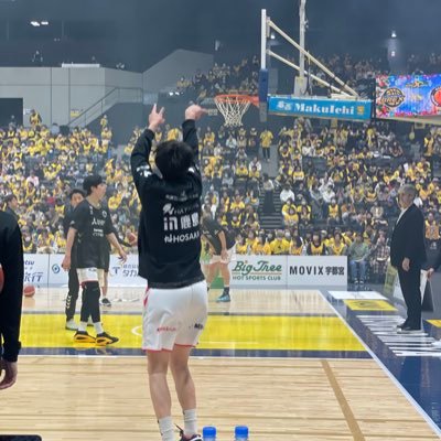 すっさんきっかけで沼にハマったドルファミ🏀🔥SNSとバスライから全力応援🫡ドルフィンズのバスケがすき❤️‍🔥ドルファミさんとうれしい・悔しいを共有したい🥂勝手にフォローさせていただきますすみません🙏バスケ経験ありません⚠️