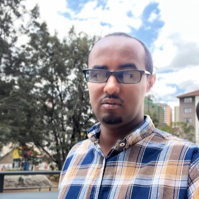 Believes and likes to analyze events.| Umad aan gorfeyn iyo lahayn goobo lagu doodo, dhaqankeedu waa wada guul wadiyo Geeso wada fiiqe. Xg. Ali Ileeye