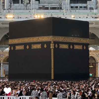 لسانك لا تذكر به عورة امرئ***فكلك عورات وللناس ألسنُ