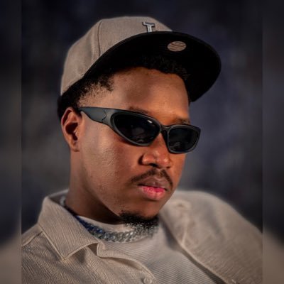 maniratangaNat1's profile picture. 𝔄𝔯𝔱𝔦𝔰𝔱 | 𝔖𝔬𝔫𝔤𝔴𝔯𝔦𝔱𝔢𝔯 |🇧🇮~🌍~🇰🇪               "𝔉𝔬𝔯 𝔱𝔥𝔢 𝔰𝔞𝔨𝔢 𝔬𝔣 𝔢𝔱𝔢𝔯𝔫𝔦𝔱𝔶"🚀                 maniratanganathanj.r@gmail.com