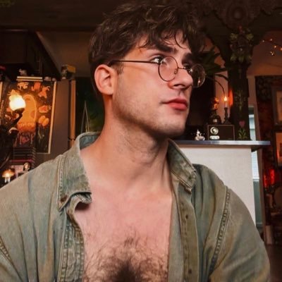 I draw naked dudes. 18+ Venmo @ Johnny-dc91 Insta @ johnnythealchemist