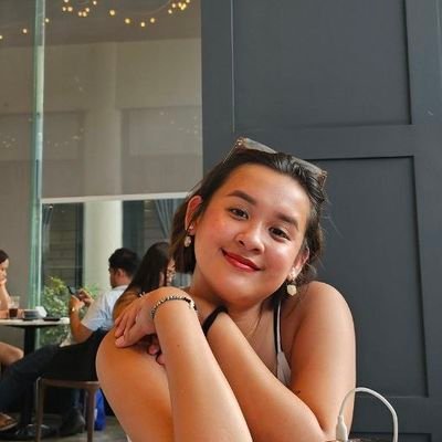 neverienne's profile picture. 