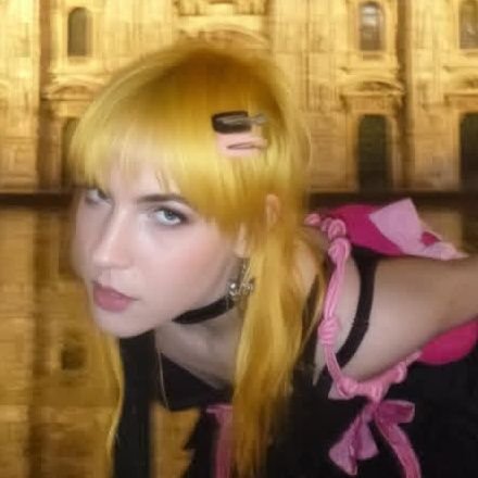 Artist & Photographer - 22 - 🇺🇸🇲🇽🏳️🌈 - Dorian Electra, Grimes, Poppy, Charli XCX