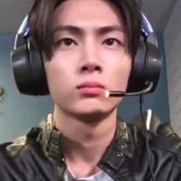 aleh (@hoonloafbread) 's Twitter Profile