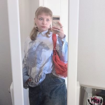 TrĆØs enviĆ©e et pas trĆØs envieuse (she/her)
@era_tw0 pour les intimes