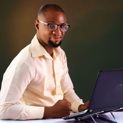 Social media/Customer Engagement Specialist.
send Us A DM For A Free Social Media Audit.
