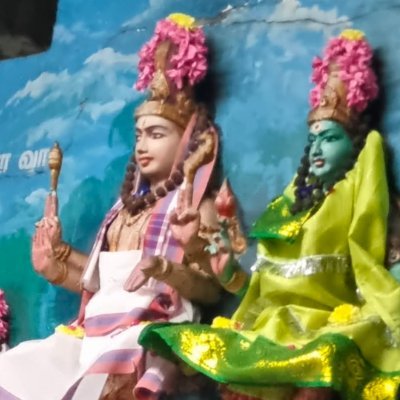 ஓம் நமசிவாய
ॐ నమః శివాయ
ॐ नमः शिवाय
தில்லை அடியார்க்கும் அடியேன்
God, Family, Country.