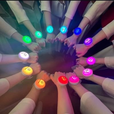 推しに生かされてる日々。ありがとう。みなさんが沢山の語彙力で推しの素晴らしさを発信してくれているのでありがたき🤝最近は大共感の在宅いいねbot
遊び人❤ bambi💜まめ部💚 ほわみん️🐱🍼🩵 ぶーちゃんズ💜