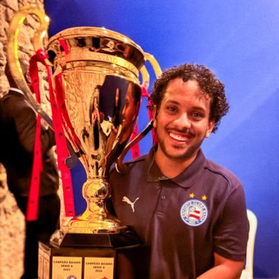 Mutanudsgn's profile picture. A minha paixão pelo Design me motiva a investir e buscar cada vez mais aprimoramento a fim de agregar contribuições baseadas nos conhecimentos.