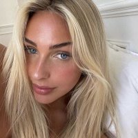 gigi (@cxnnellybf) 's Twitter Profile