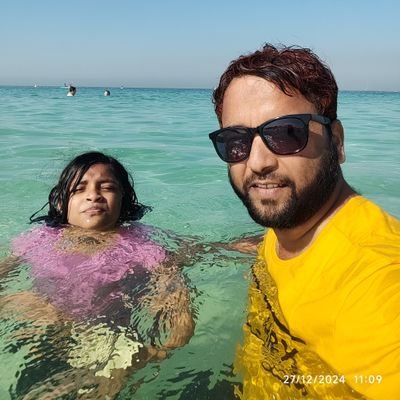 *जिंदगी आसान बनाईए...*
कुछ *'अंदाज'* से,
कुछ *'नजर अंदाज* से !