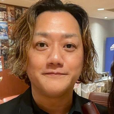 トランペット吹いてる人。
大阪出身
天理高校
東京芸術大学
何でも屋トランペット奏者
おもにテレビのコマーシャルとかドラマとかのレコーディングをやっています。
過去の仕事のアーカイブ
https://t.co/fhSl0PwWRa