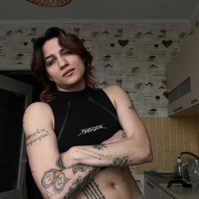 28 y.o | she/her | Estj | caitvi nation | dancer | Caitlyn Kiramman can hit me with her rifle | ex lawyer