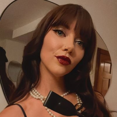 I'm strict and easy going Dominatrix,I dominate and explore,real life Goddess ♀️♂️👠👠