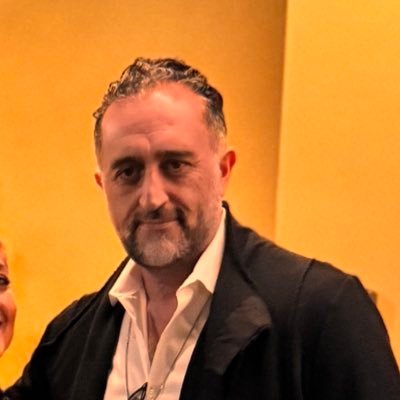 arashsavar's profile picture. 