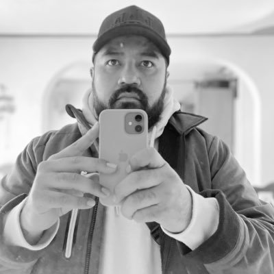 SergeCaballero's profile picture. *Semper ad Meliora*                                   🦏△⃒⃘ призрак 🏴‍☠️ 221B 🍔🍟