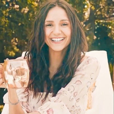 AwkwardAria_'s profile picture. Writer|Journalist|Travel|| OC/RP||18+||MDNI||(N)SFW||